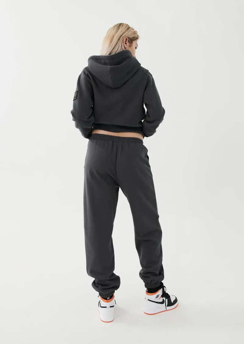 ALL AROUND TRACKPANT IN DARK GREY