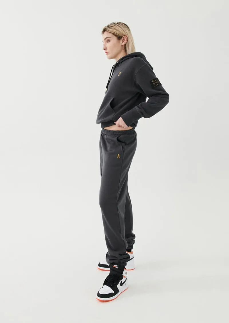 ALL AROUND TRACKPANT IN DARK GREY