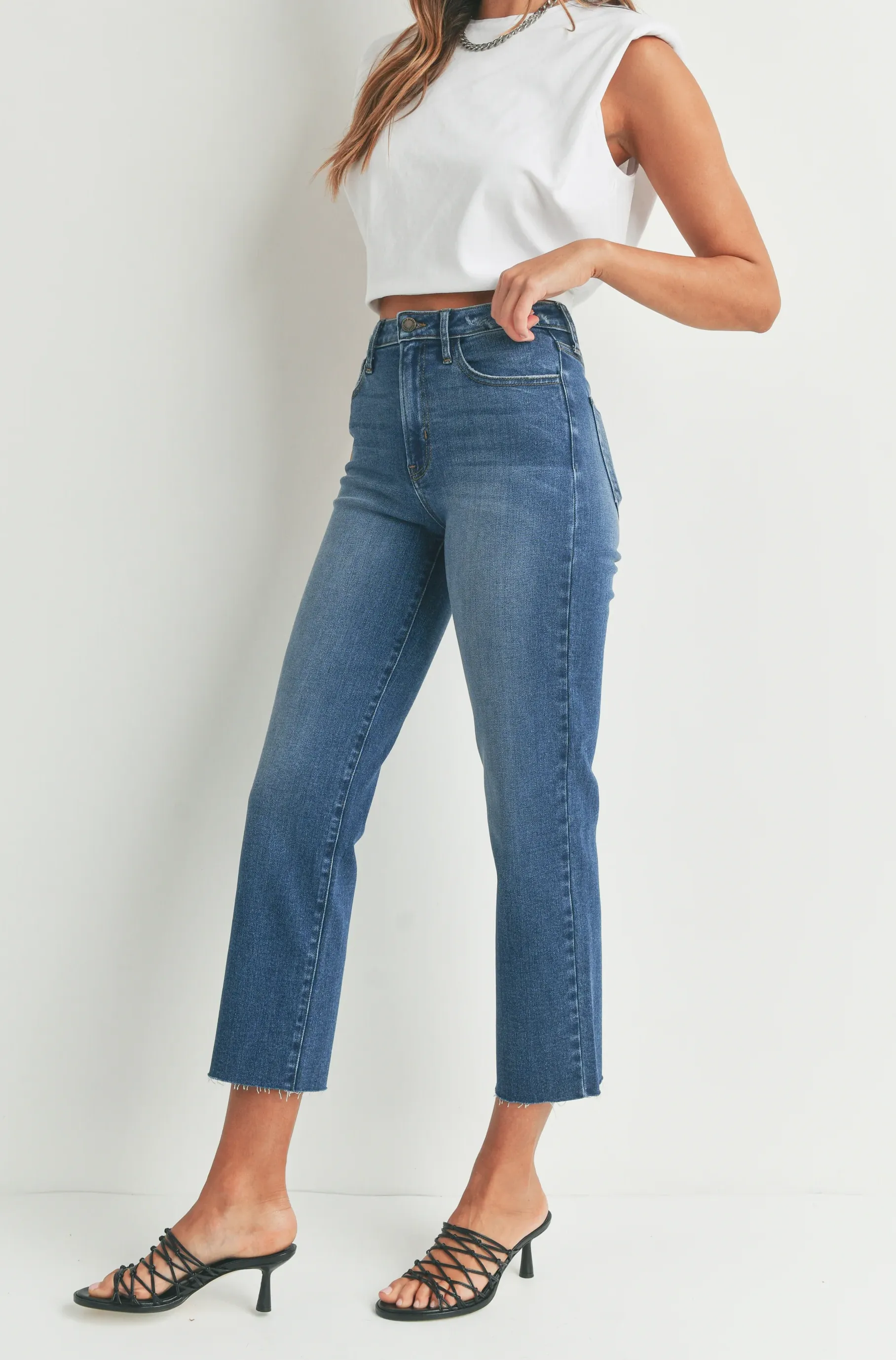 CLASSIC STRAIGHT JEANS (DARK DENIM)