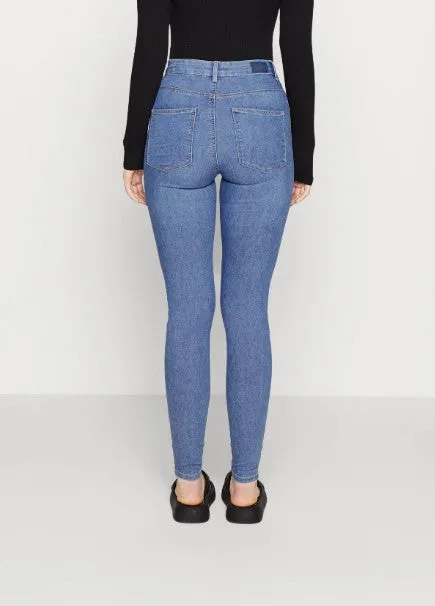 Only - ONLMILA IRIS LANK PIMBOX - Jeans Skinny Fit - light blue denim.