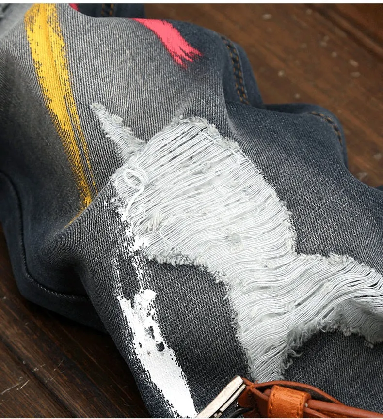 Ripped Jeans with Paint Details Men Straight Cut Jeans