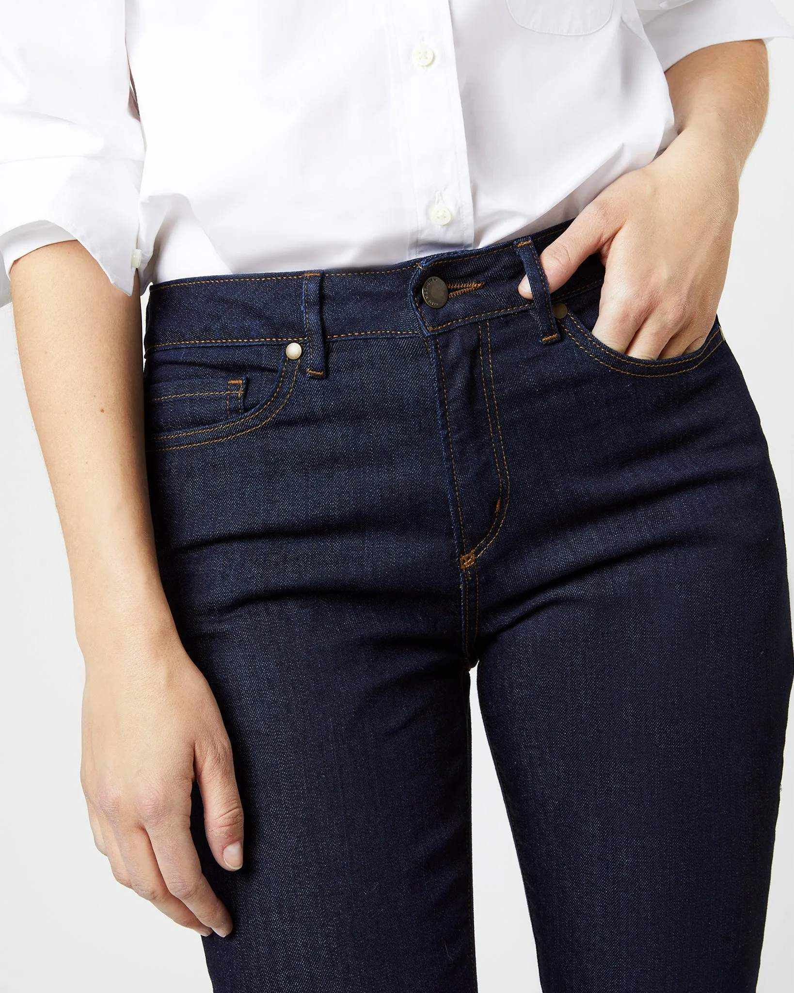 Straight Leg 5-Pocket Jean in Indigo Stretch Denim