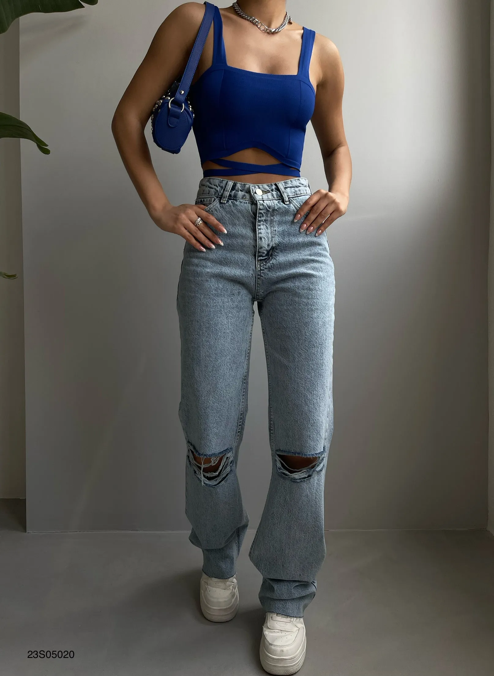 Wide Leg Ripped Jeans