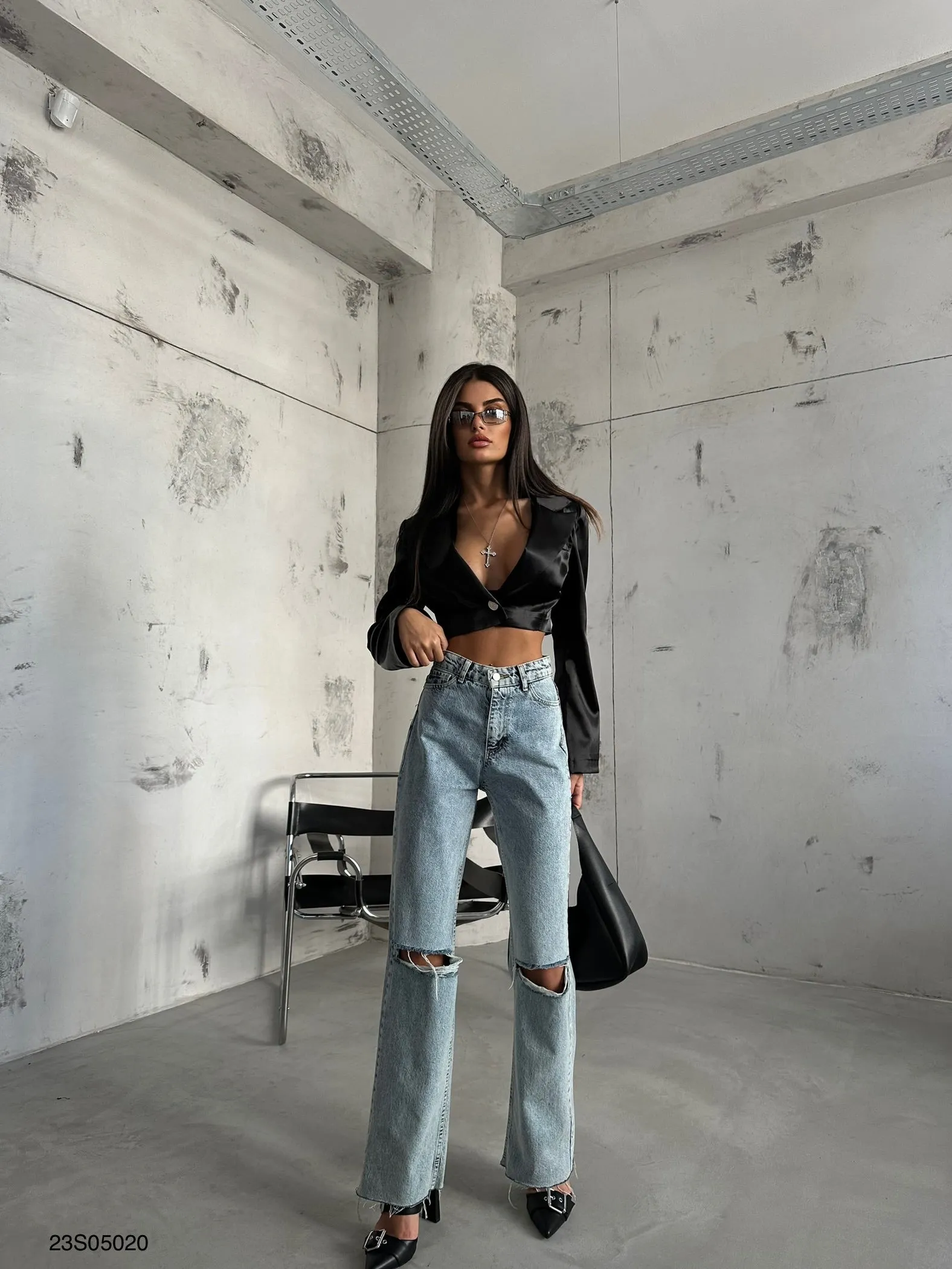 Wide Leg Ripped Jeans